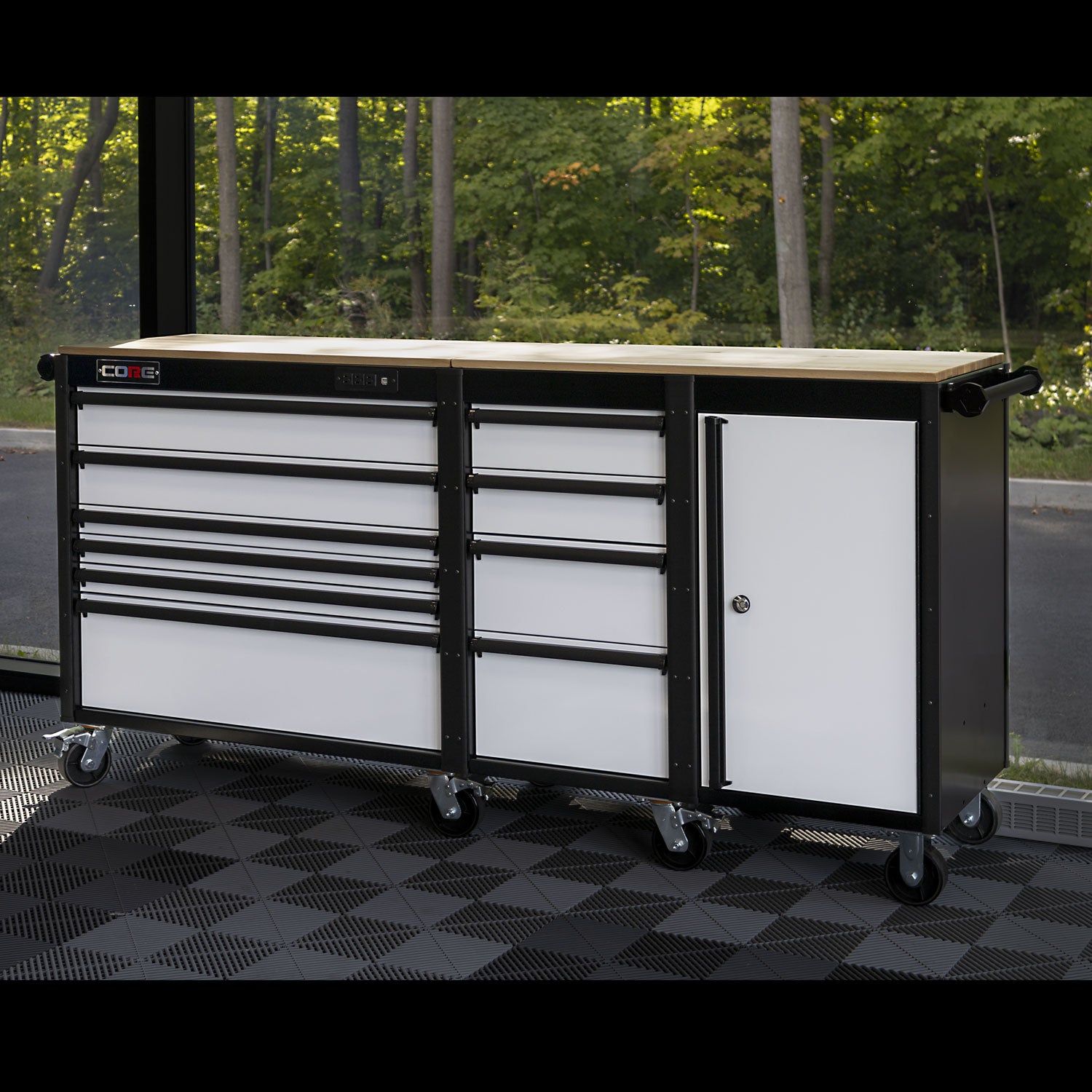 22 Series - Locker - Black Handles - Foot Casters